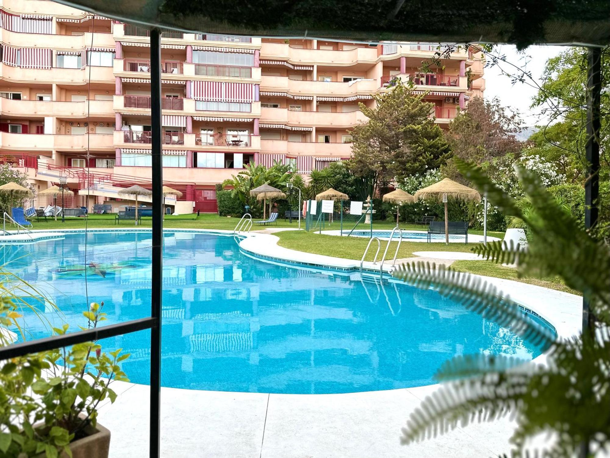 פואנגירולה Studio In Costa Del Sol, Sea, Sunshine & Views מראה חיצוני תמונה