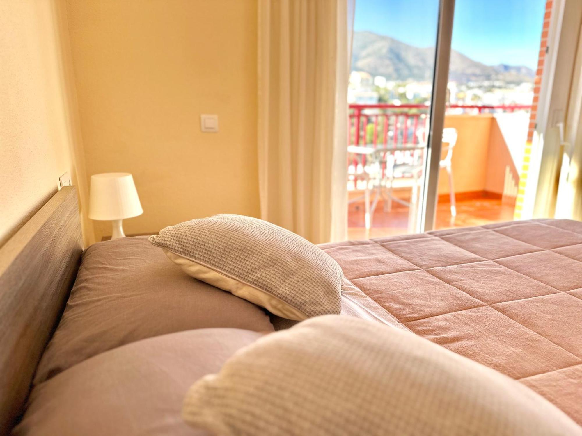 פואנגירולה Studio In Costa Del Sol, Sea, Sunshine & Views מראה חיצוני תמונה